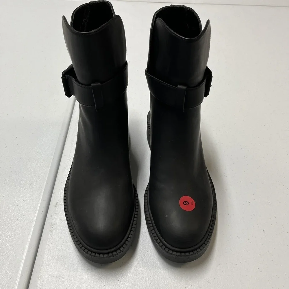 Vince Kaelyn Black Waterproof‎ Ankle Boot Womens Size 6 Moto Utility Chunky Sole
